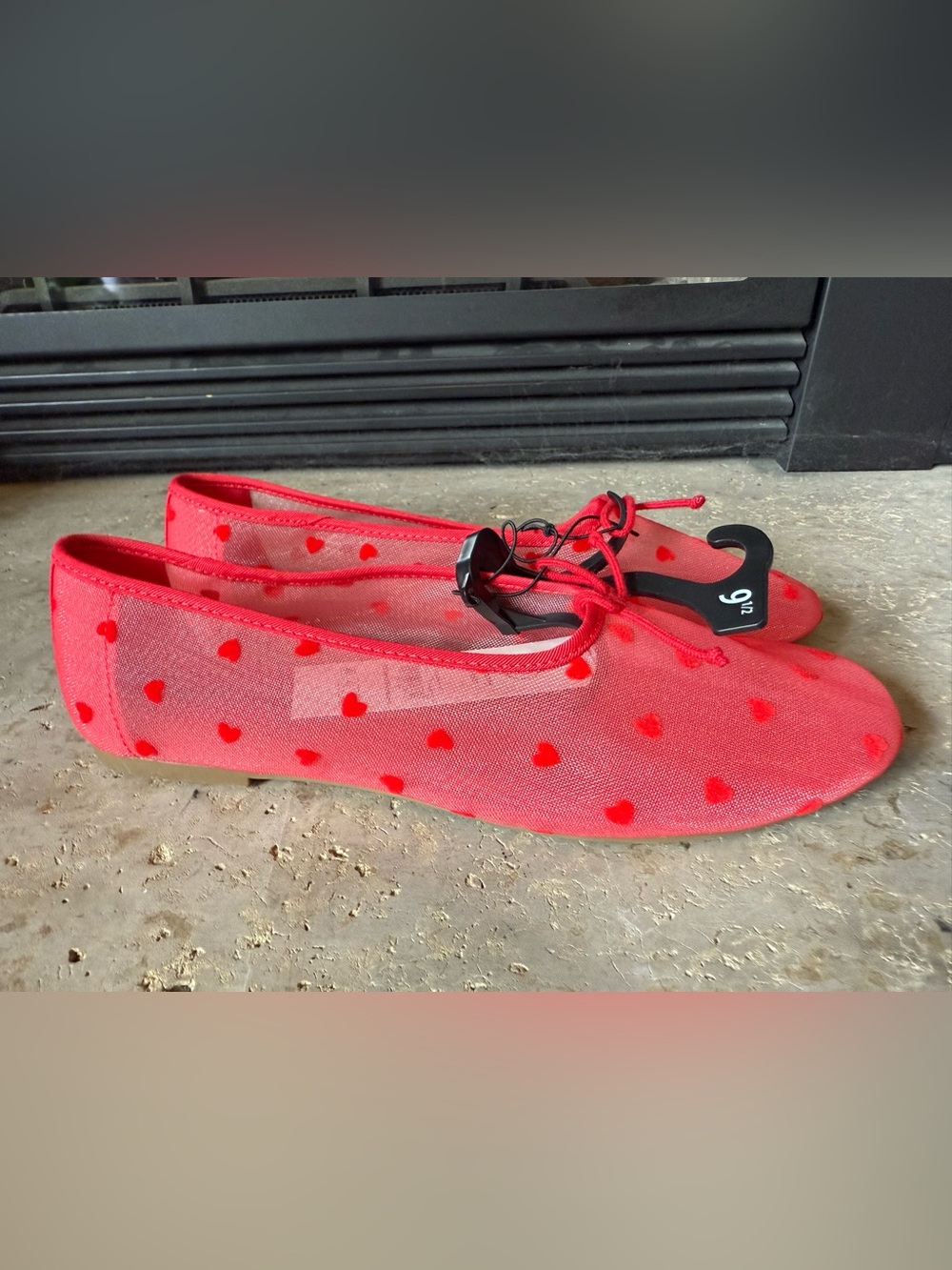 Red Heart Mesh Tie Ballet Flats